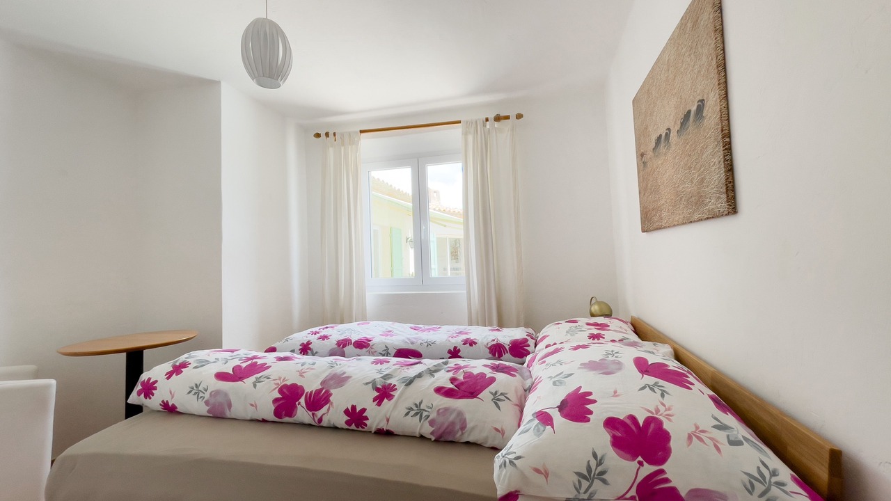 Photo of Bedroom in Saint-Cezaire-sur-Siagne