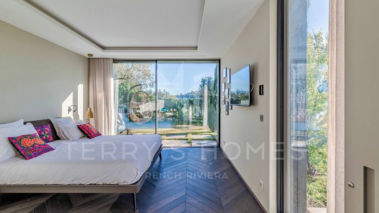 Photo of Bedroom in Mougins