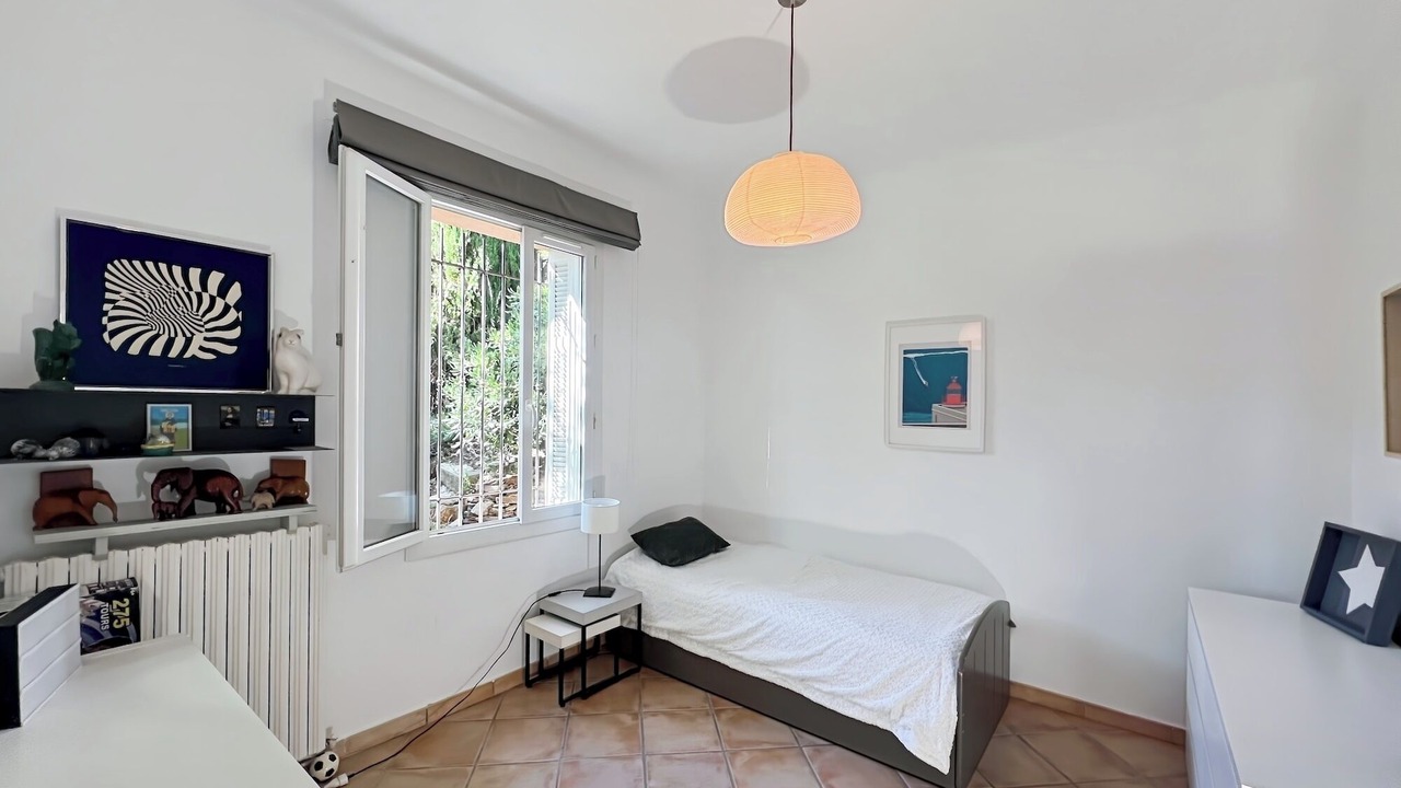 Photo of Bedroom in Hyeres City Centre