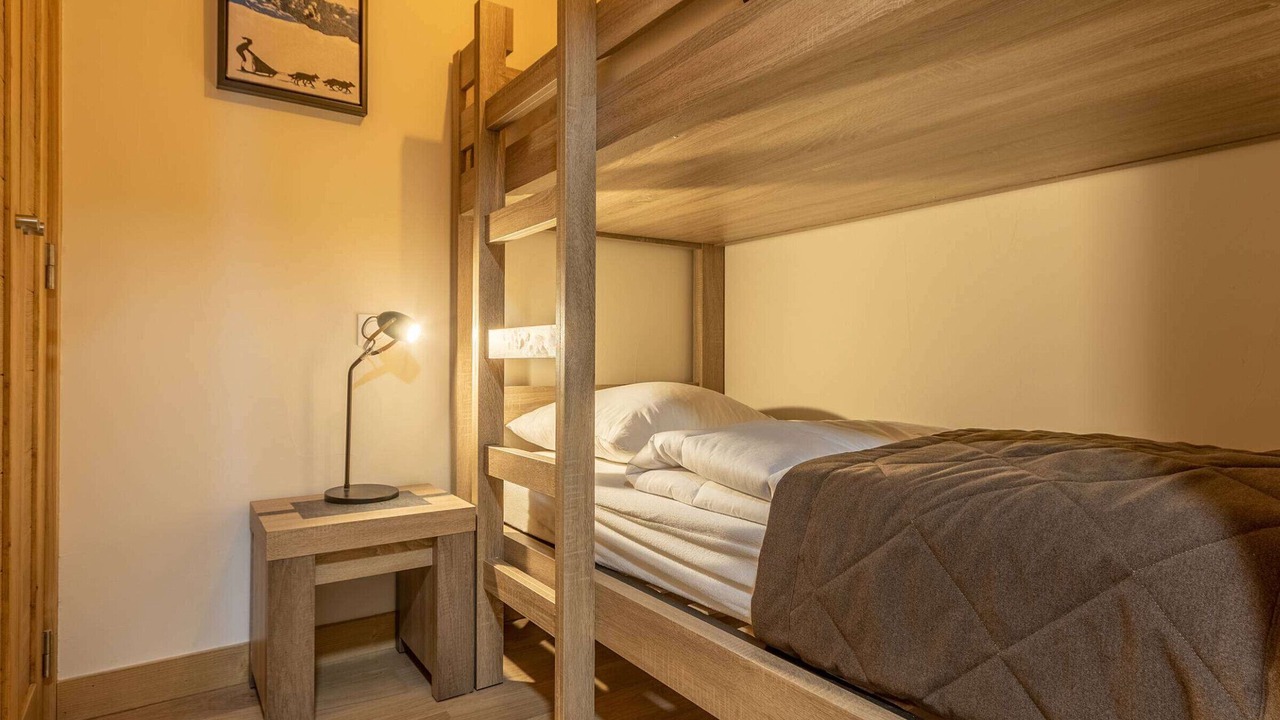 Photo of Bedroom in Arc-1600