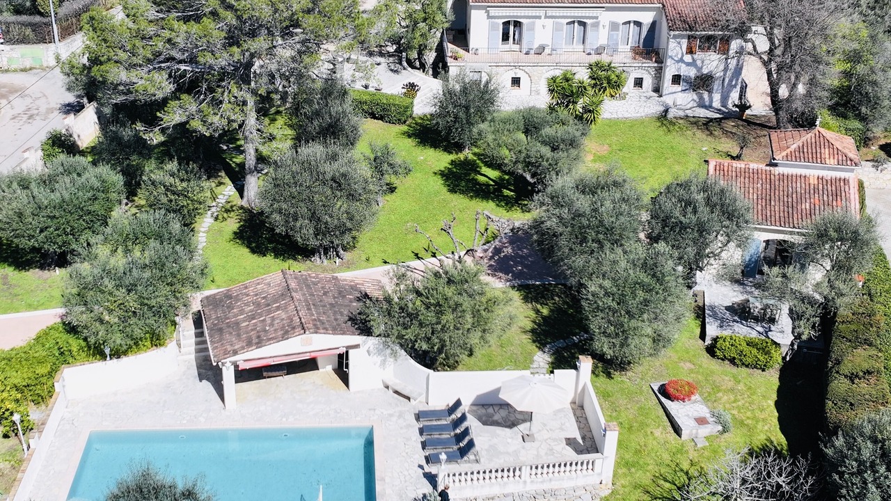 Photo of Others in Roquefort-les-Pins