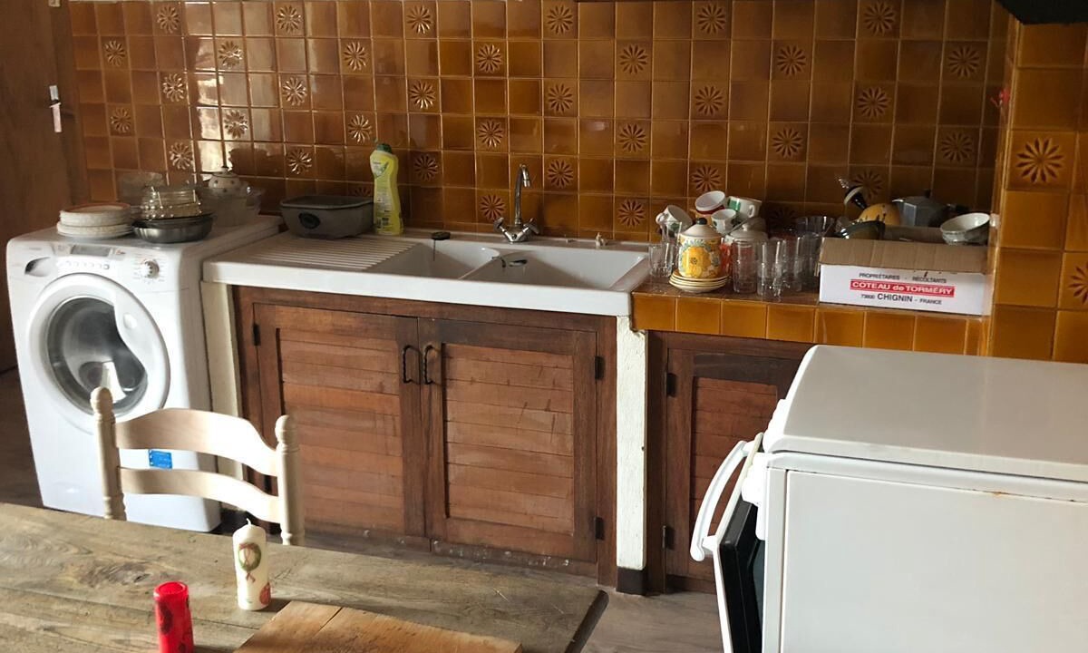 Photo of Kitchen in Saint-Colomban-des-Villards