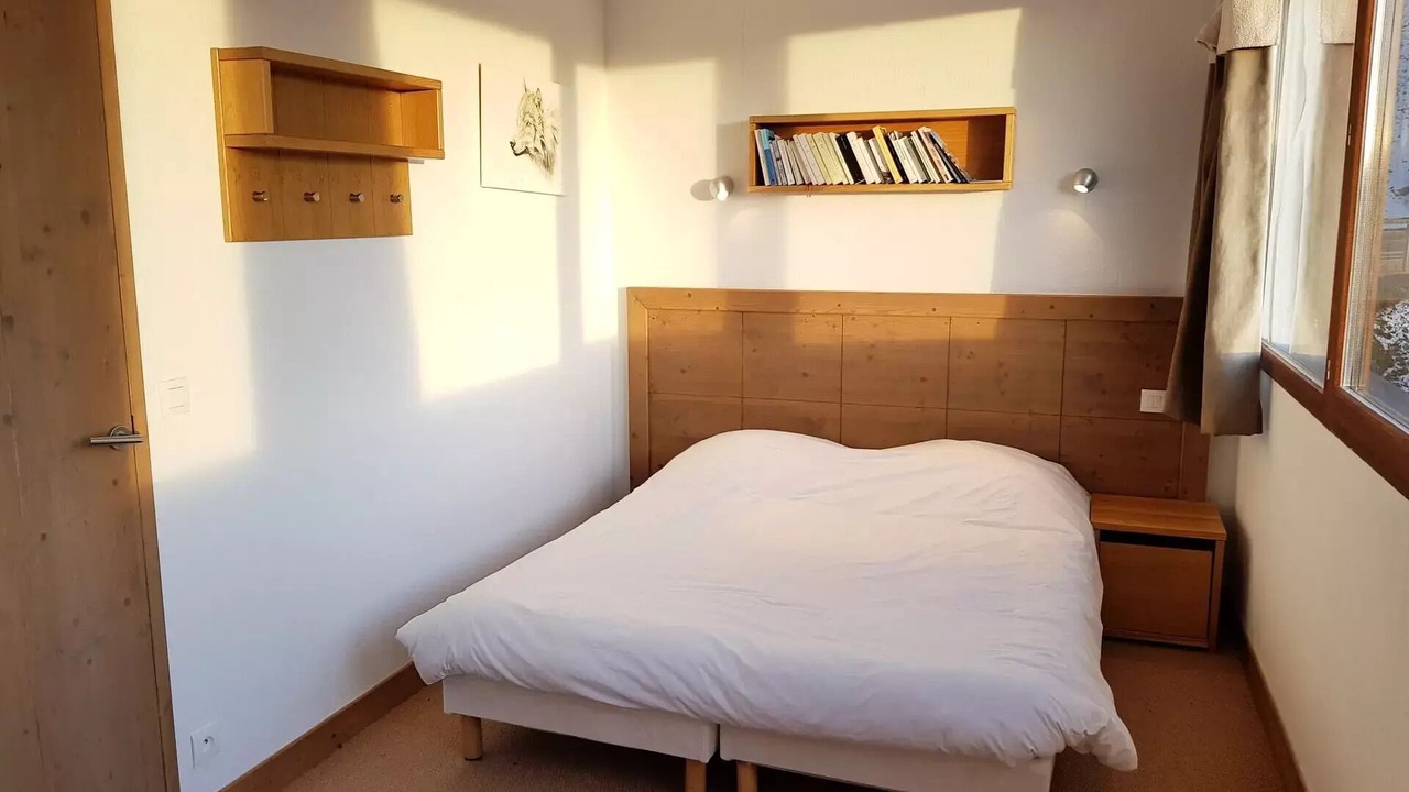 Photo of Bedroom in Arc-1600