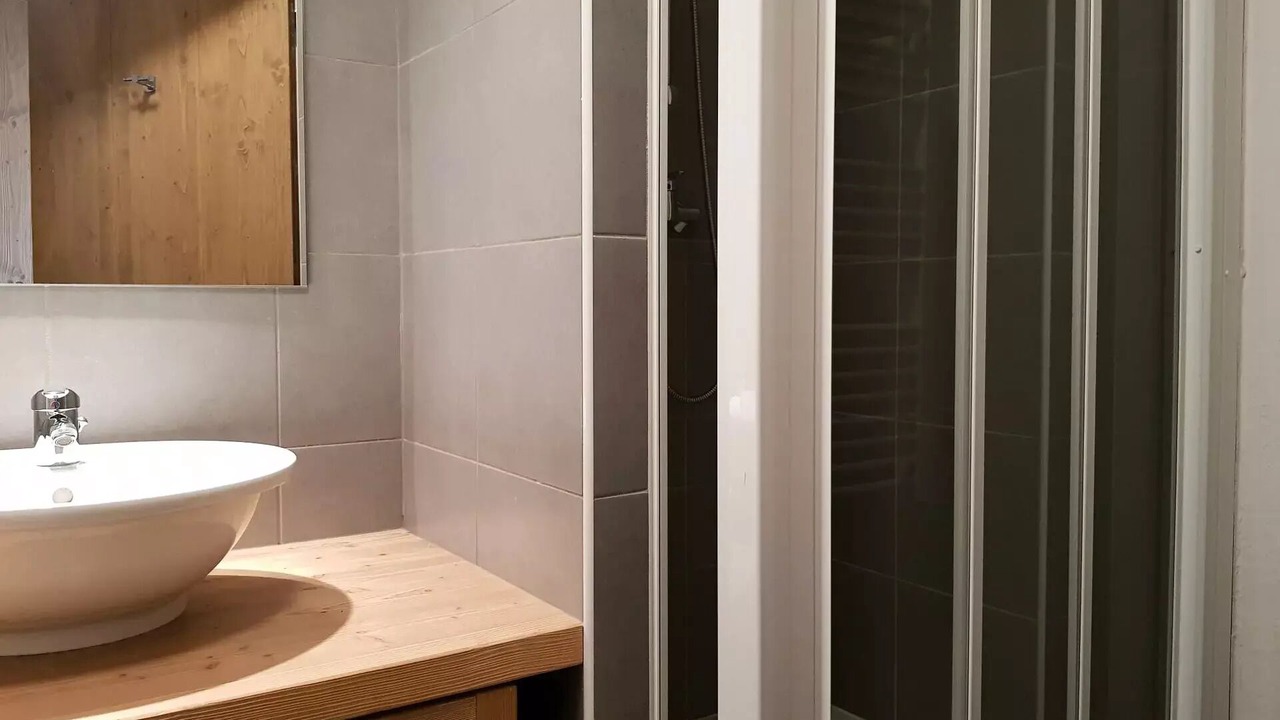 Photo of Bathroom in Arc-1600