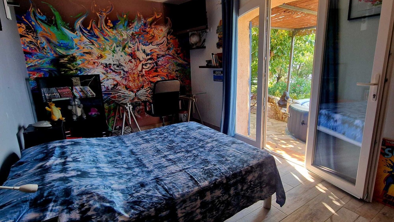 Photo of Bedroom in Antheor