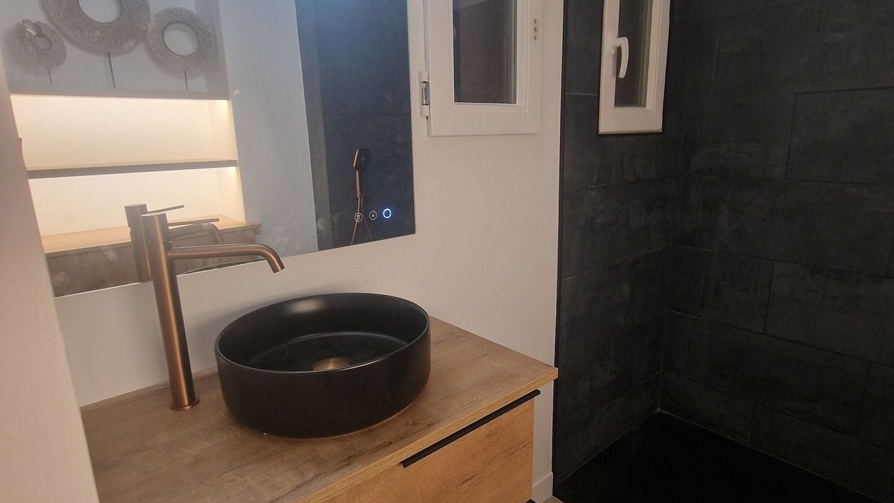 Photo of Bathroom in Antheor