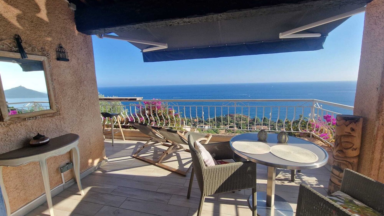Photo of Outdoor in Antheor