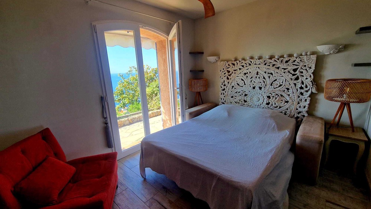 Photo of Bedroom in Antheor