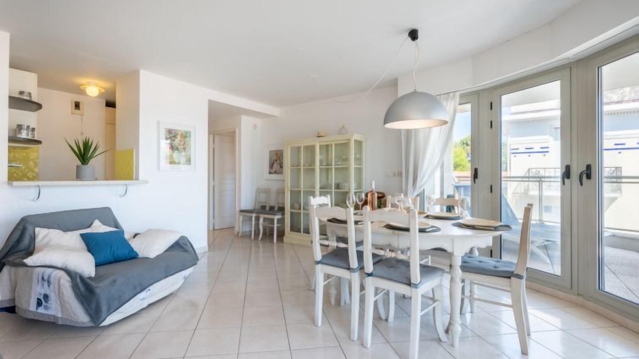 Photo of Bedroom in Cap-d'Antibes