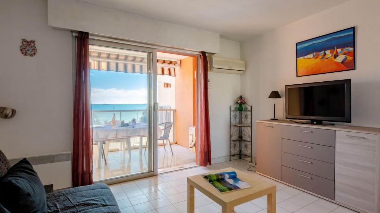 Photo of Livingroom in Frejus Port