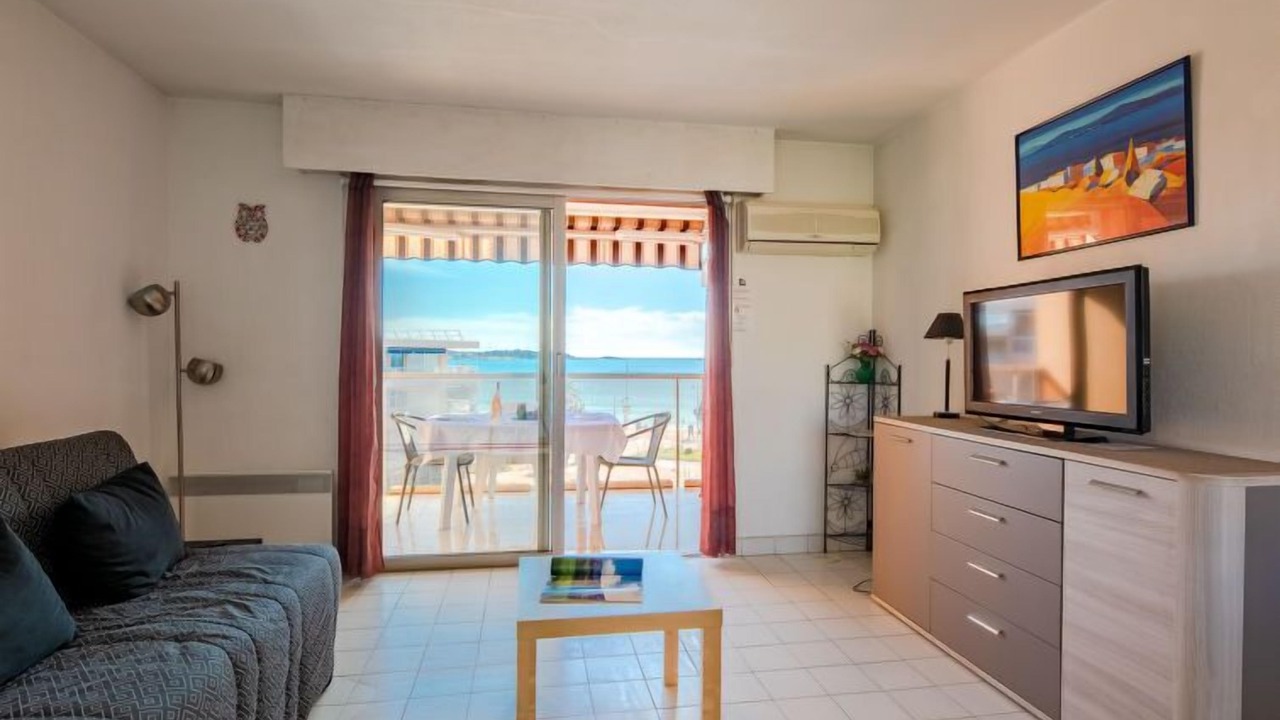 Photo of Livingroom in Frejus Port