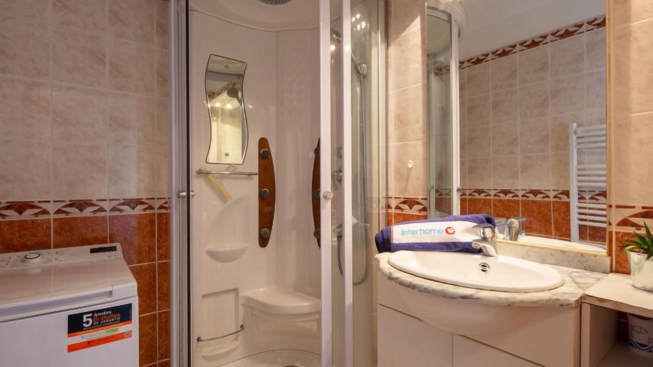 Photo of Bathroom in Frejus Port