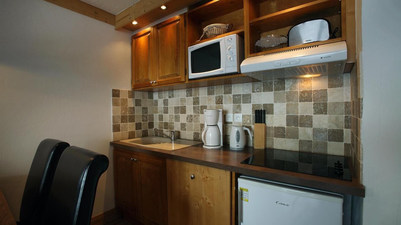 Photo of Kitchen in Arc-2000