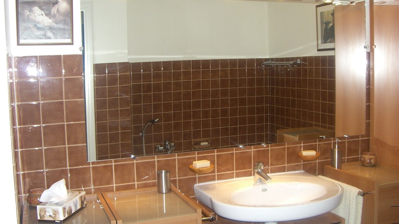 Photo of Bathroom in Cannes Old Town