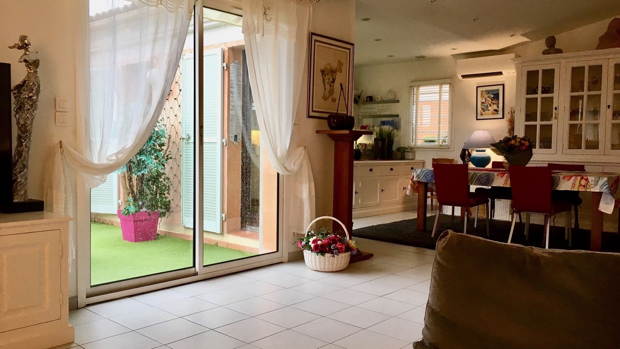 Photo of Livingroom in Villeneuve-Loubet