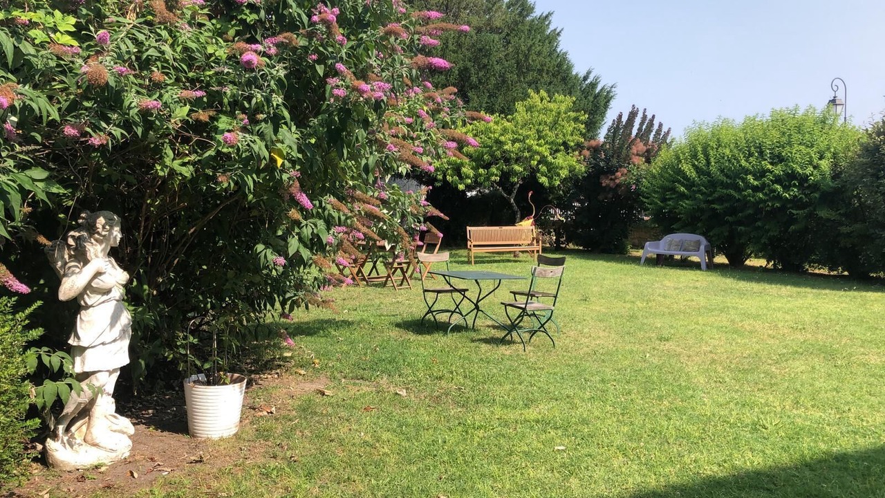 Photo of Outdoor in Pons