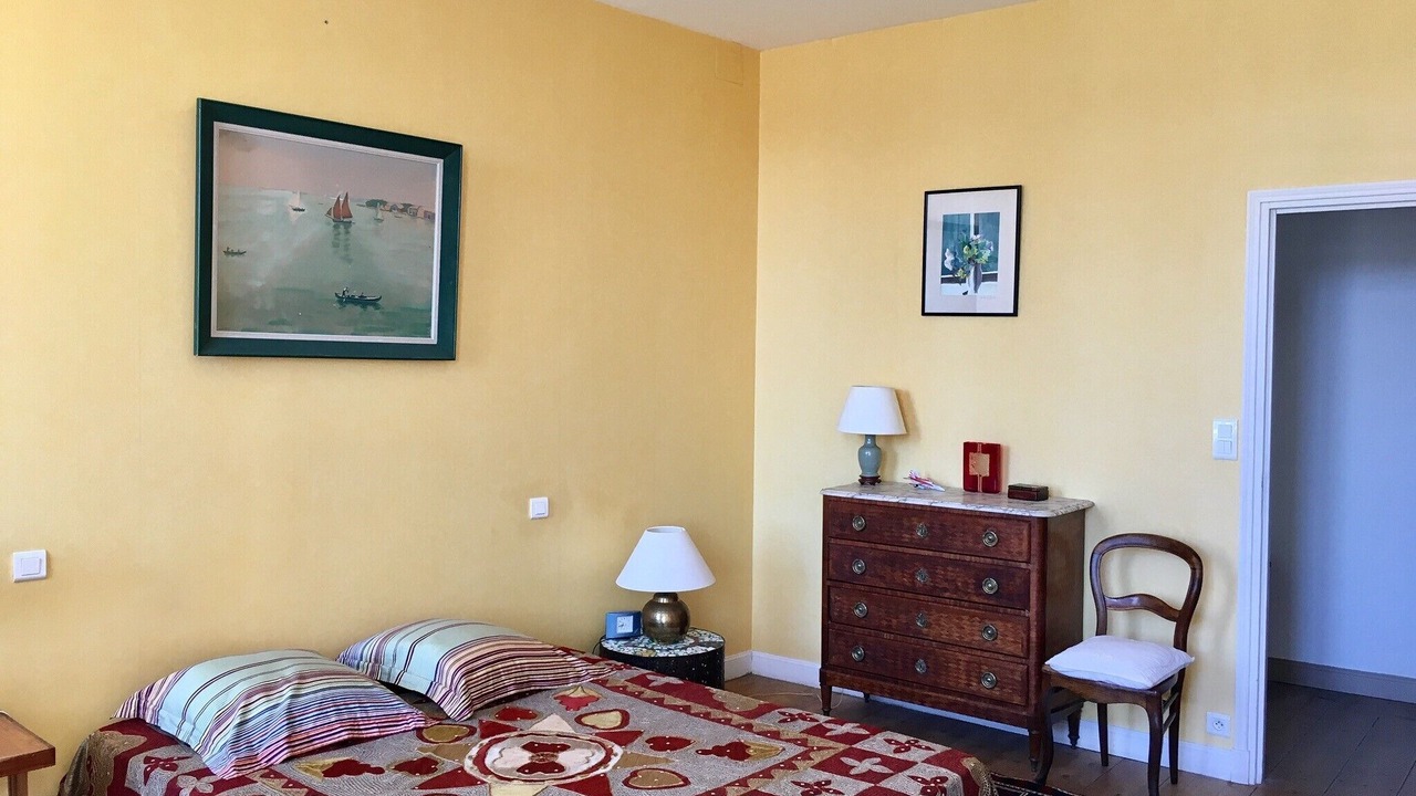 Photo of Bedroom in Pons
