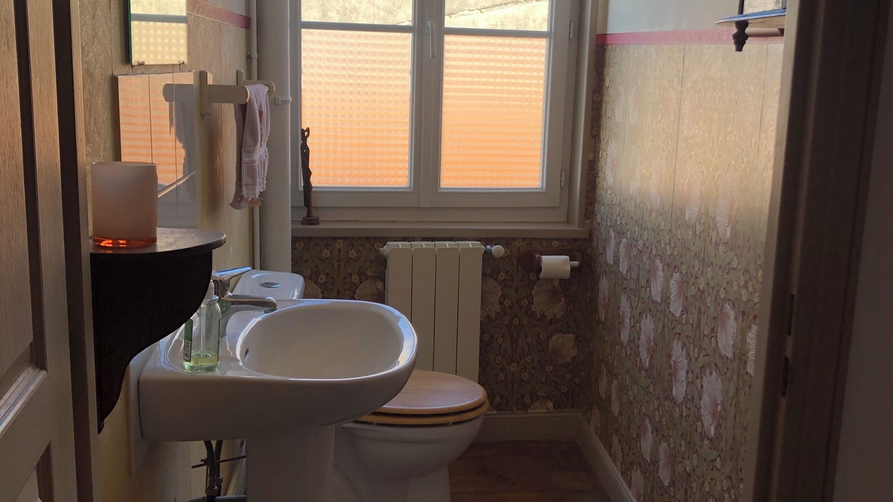 Photo of Bathroom in Pons