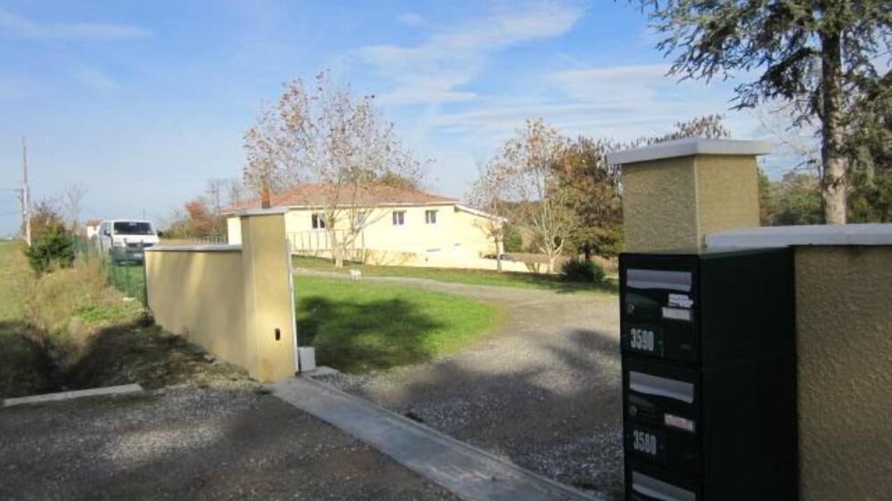 Photo of Outdoor in Pouillon