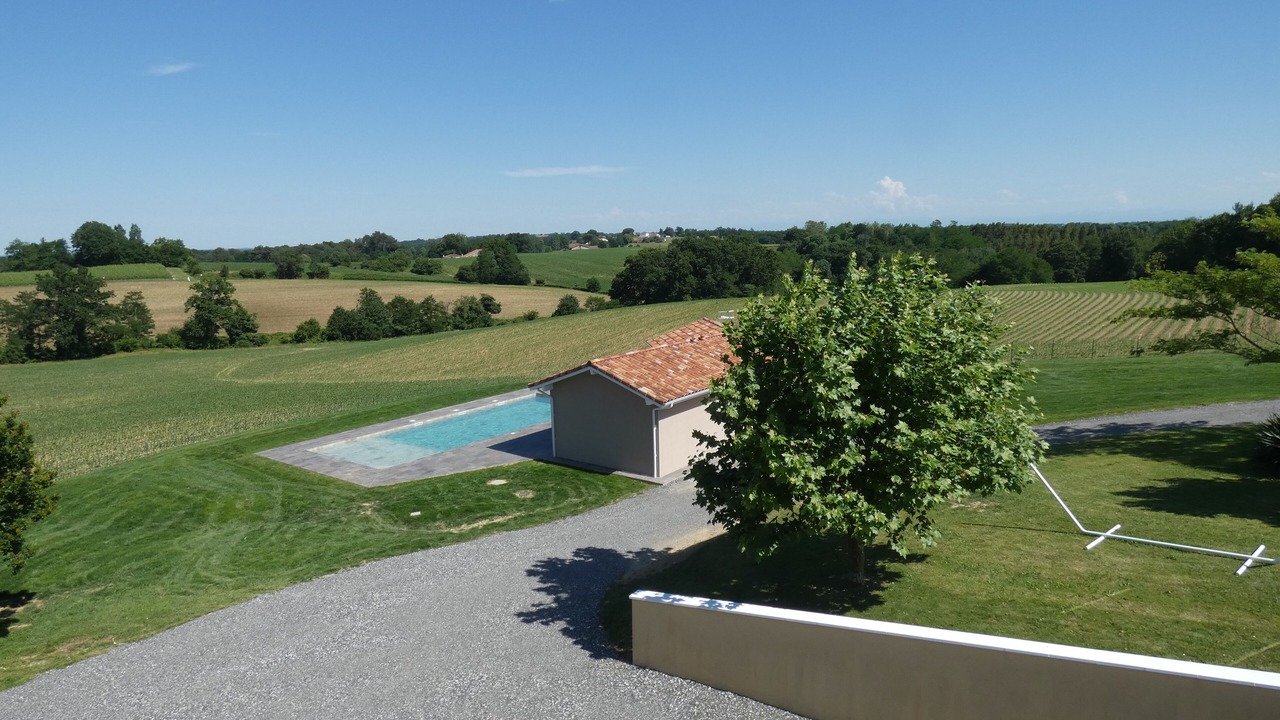 Photo of Outdoor in Pouillon