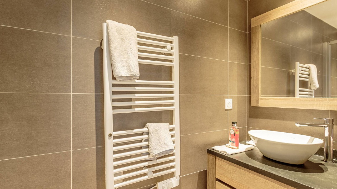 Photo of Bathroom in Arc-1600