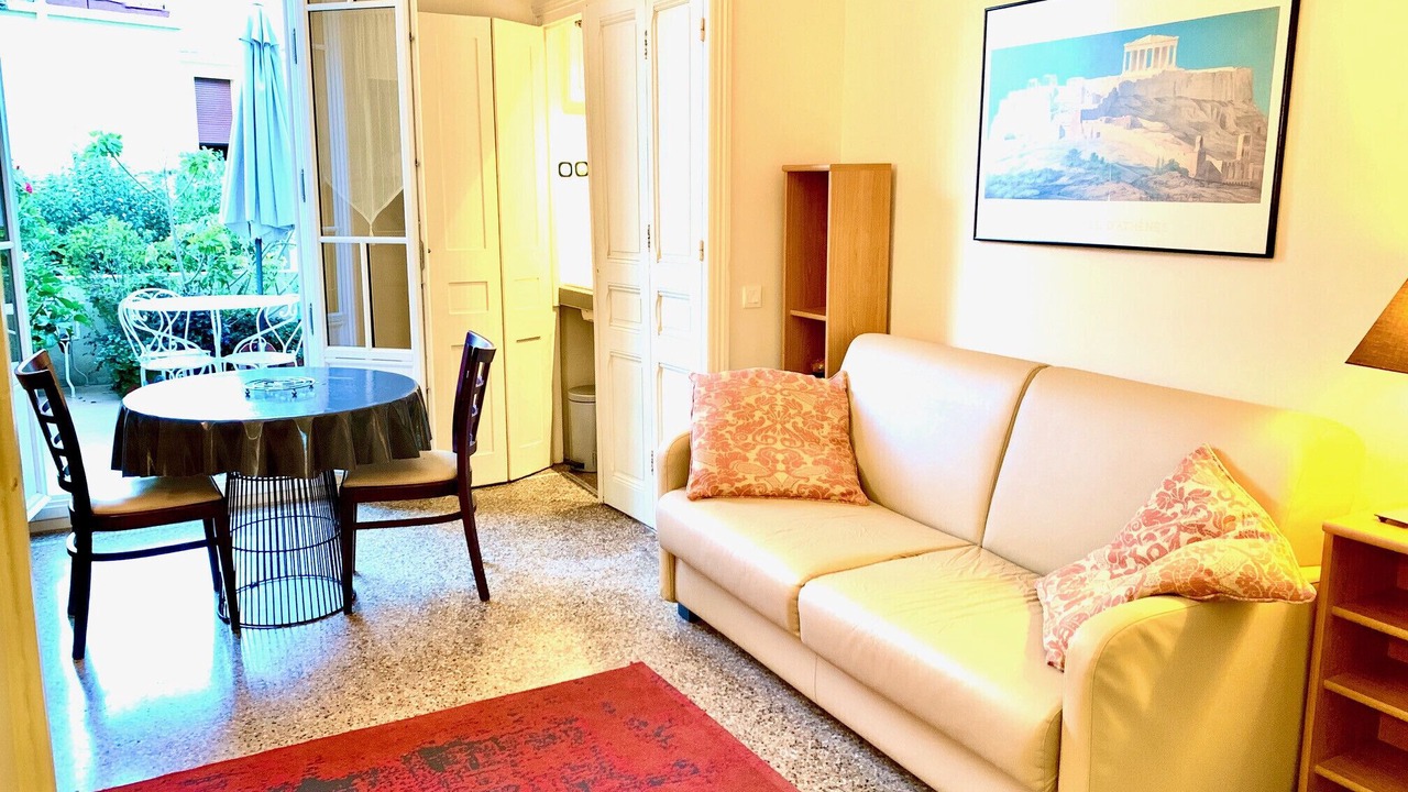 Photo of Livingroom in Les Baumettes