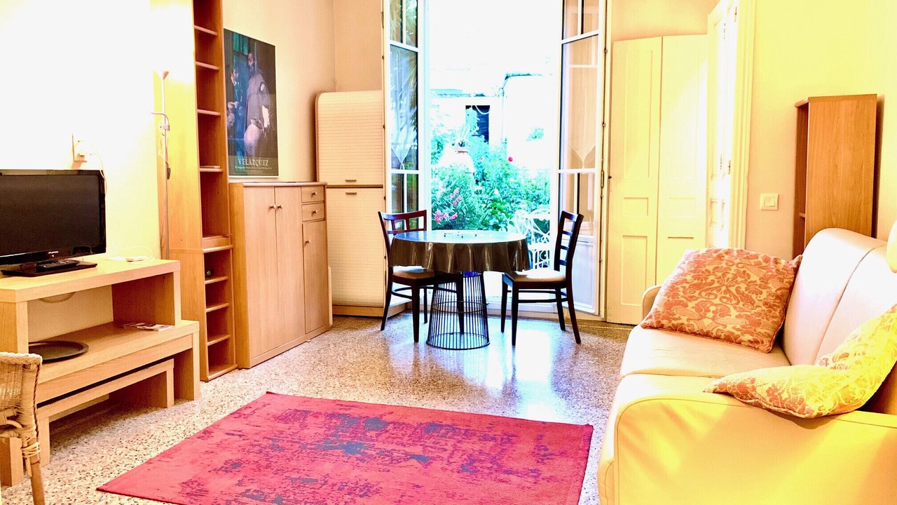 Photo of Livingroom in Les Baumettes