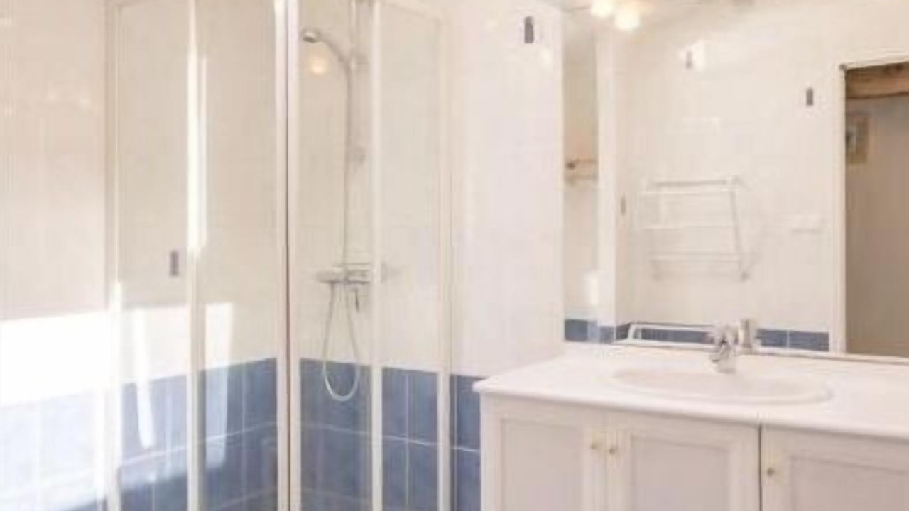 Photo of Bathroom in Saint-Philbert-de-Grand-Lieu