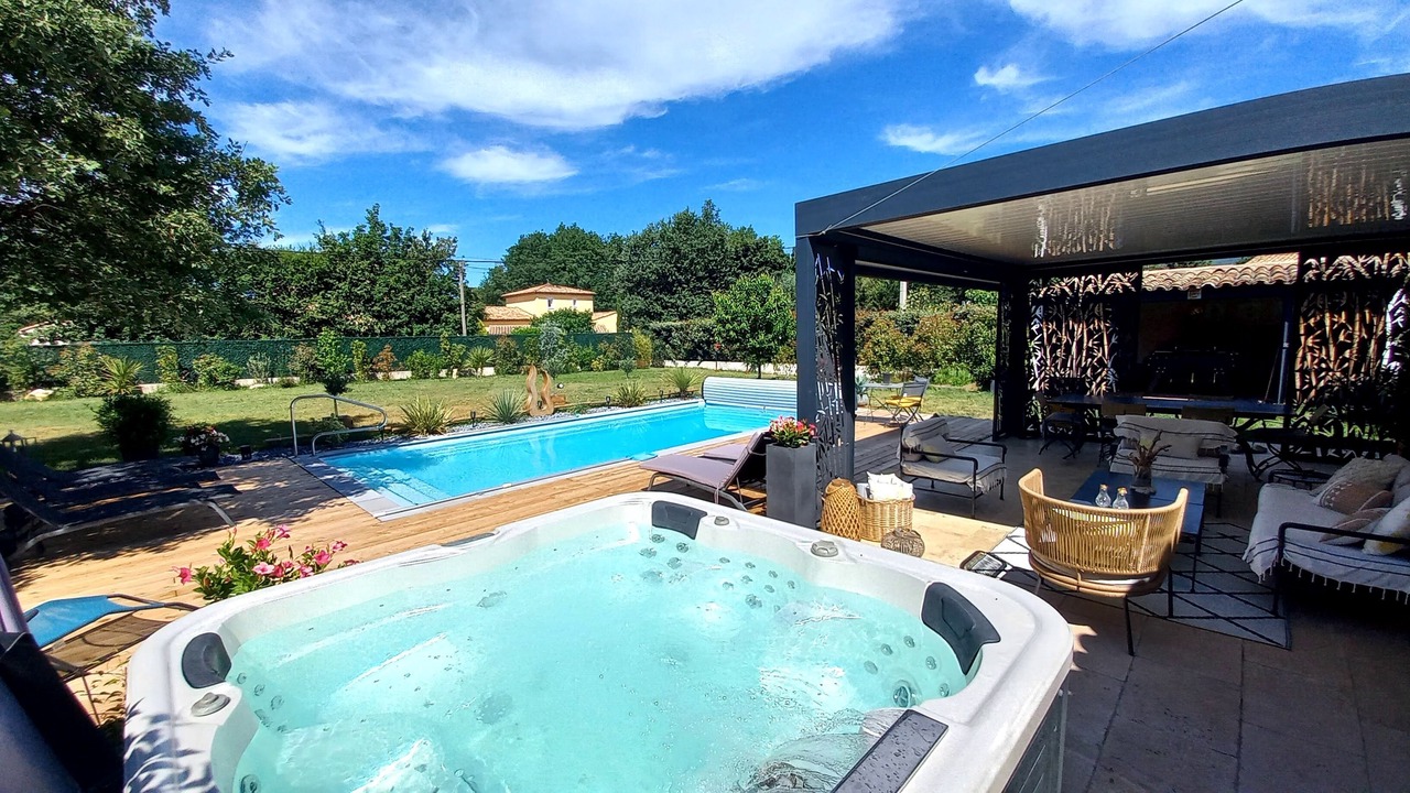 Photo of Outdoor in Saint-Cezaire-sur-Siagne