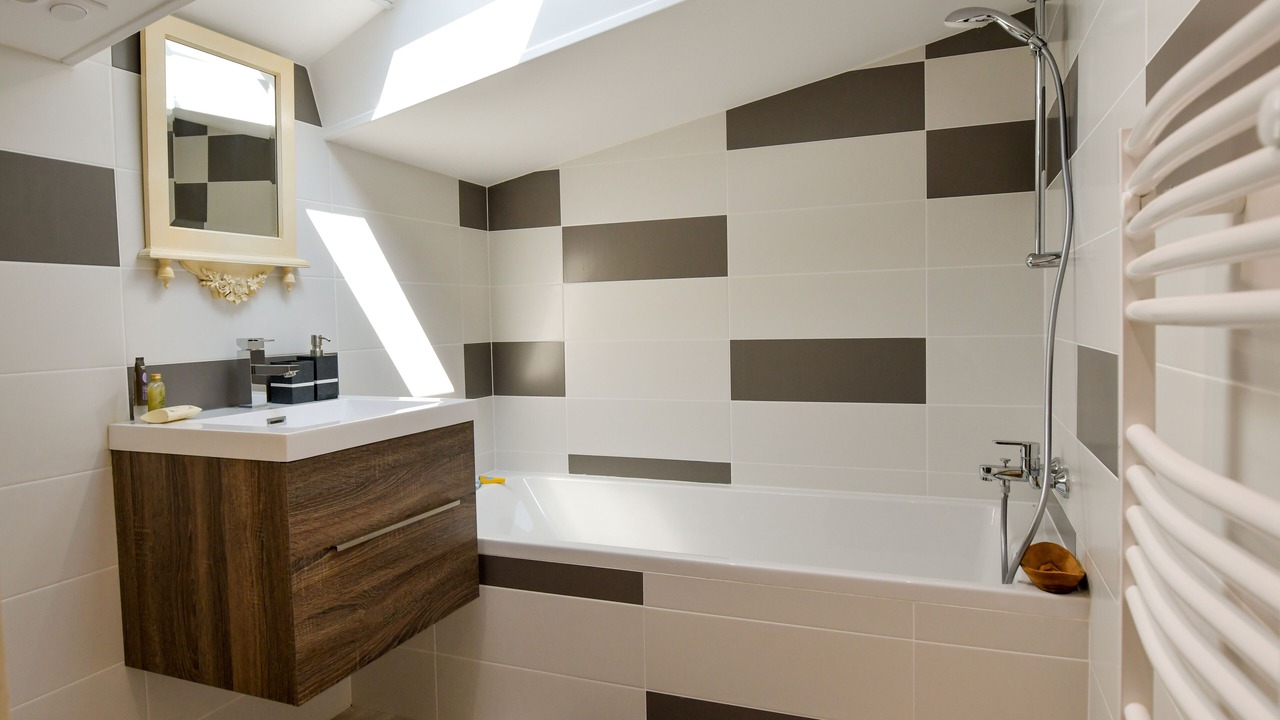Photo of Bathroom in La Flotte