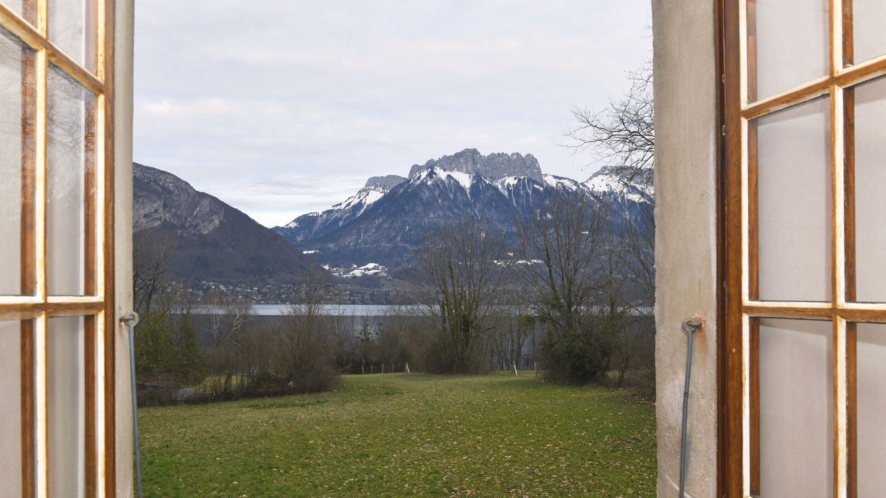 Photo of Others in Cessenaz