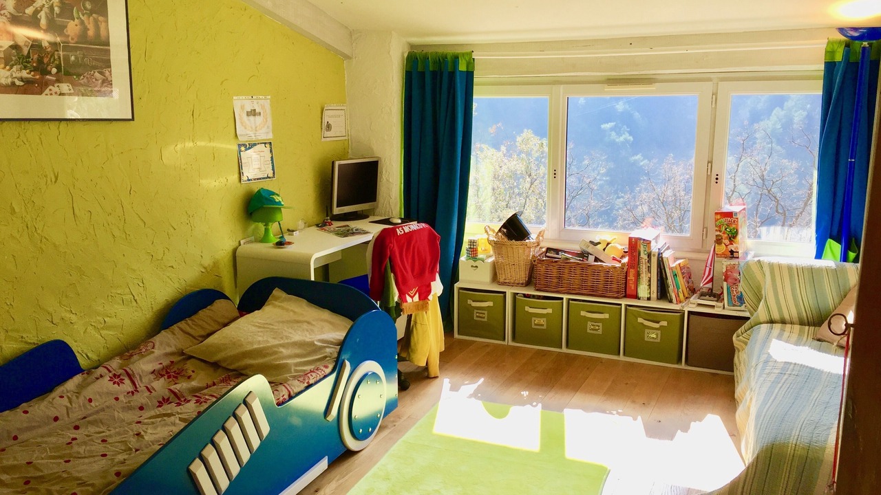 Photo of Bedroom in Castillon