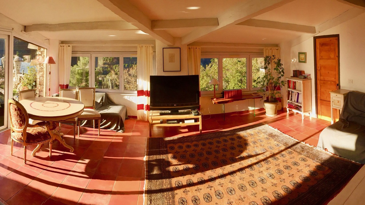 Photo of Livingroom in Castillon