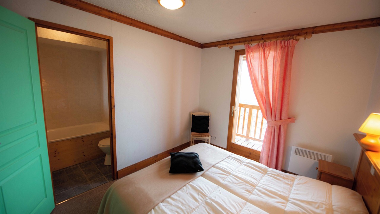Photo of Bedroom in Oz-en-Oisans