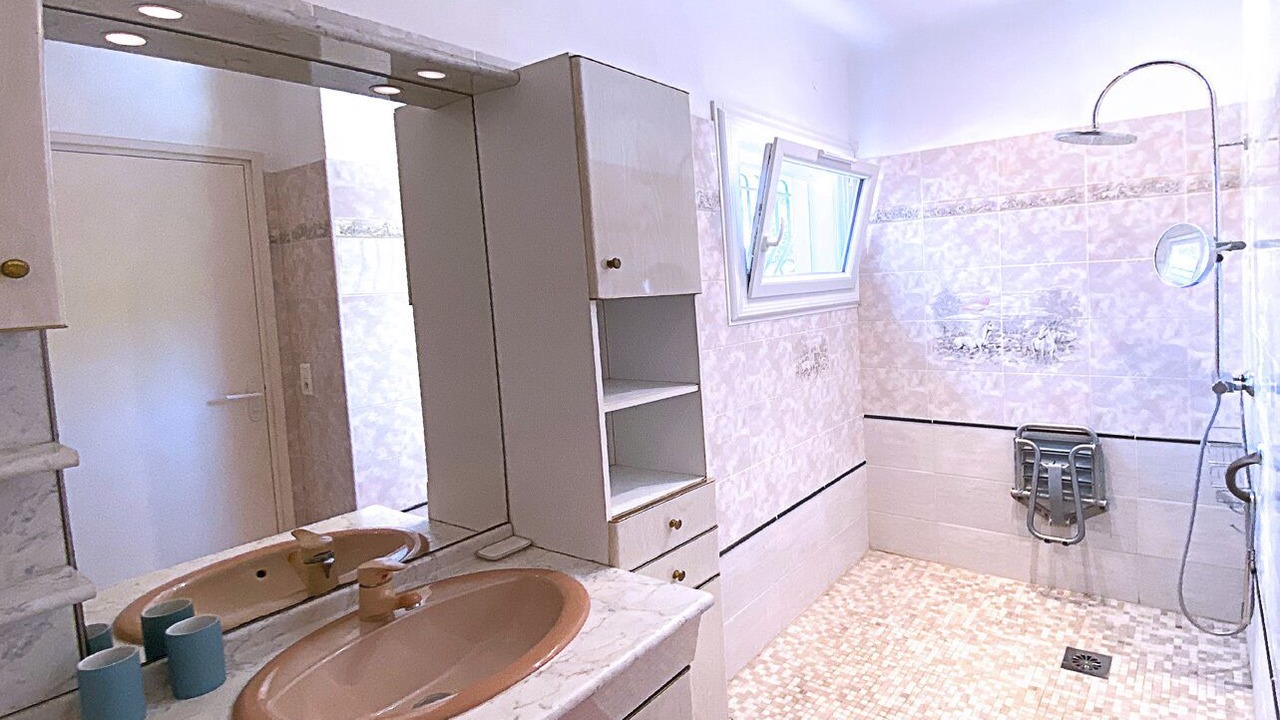 Photo of Bathroom in Le Plan-de-Grasse
