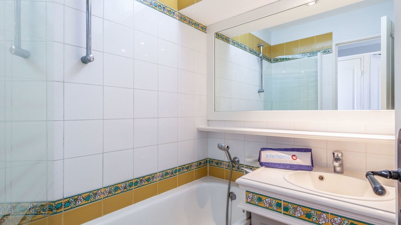 Photo of Bathroom in Plage de la Garonnette
