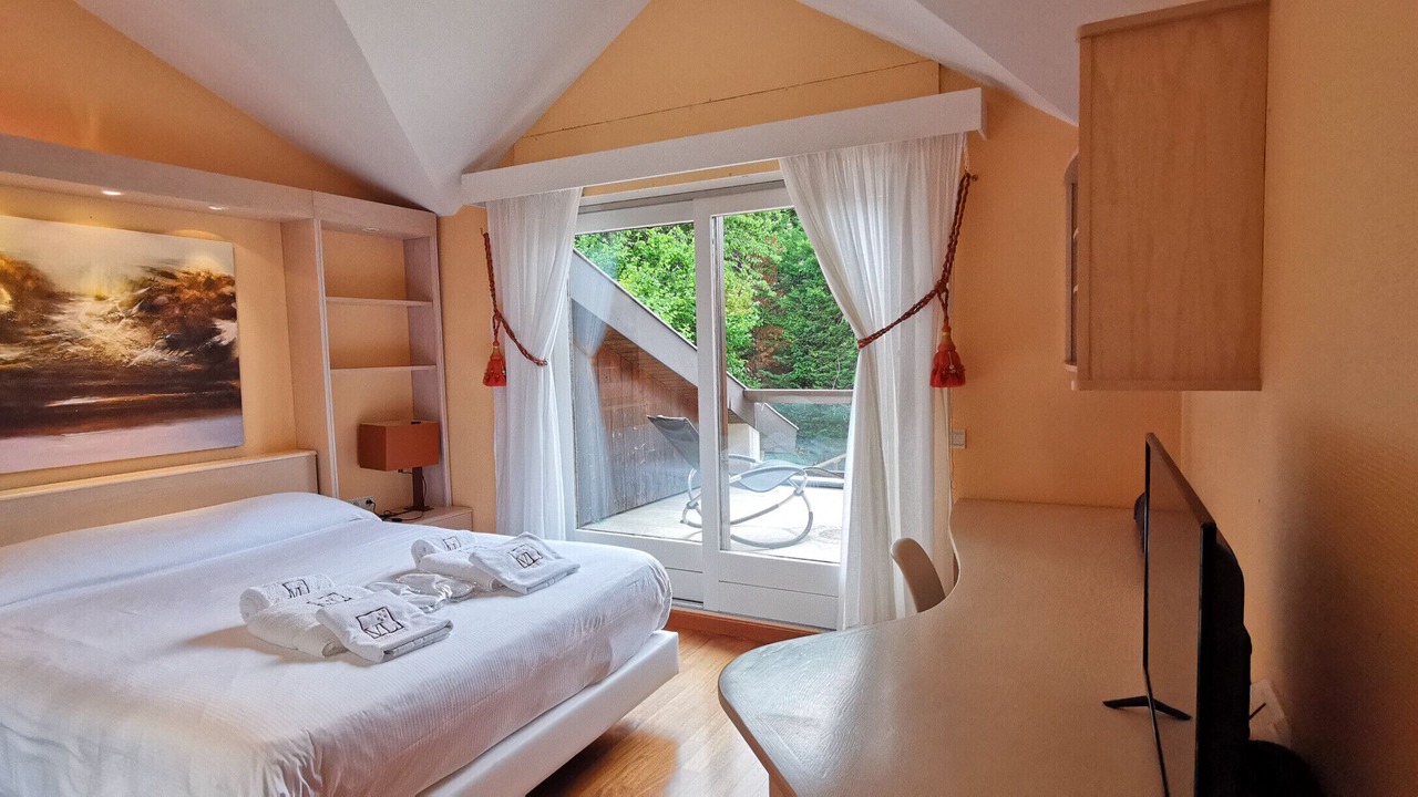 Photo of Bedroom in Veyrier-du-Lac