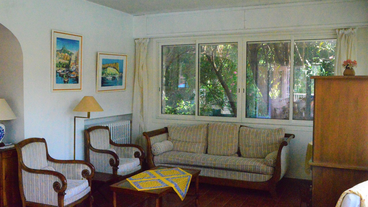 Photo of Livingroom in Le Liouquet