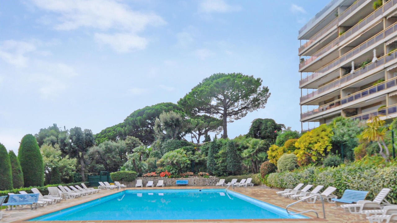 Photo of Outdoor in La Croix des Gardes