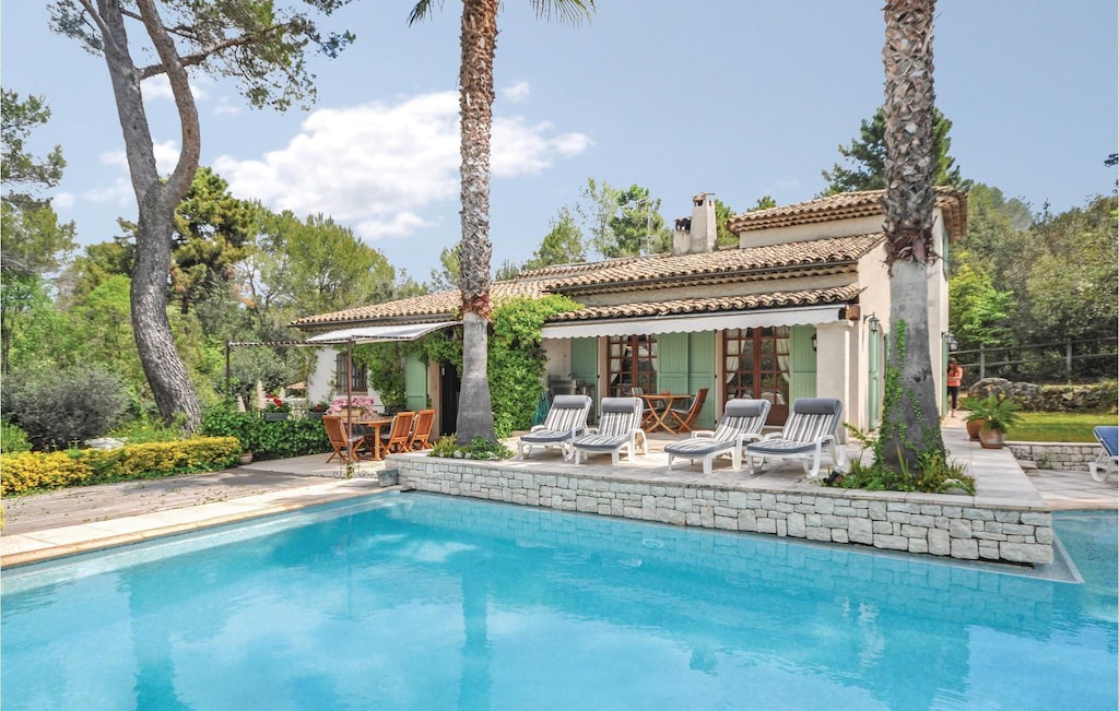 Photo of Others in Roquefort-les-Pins