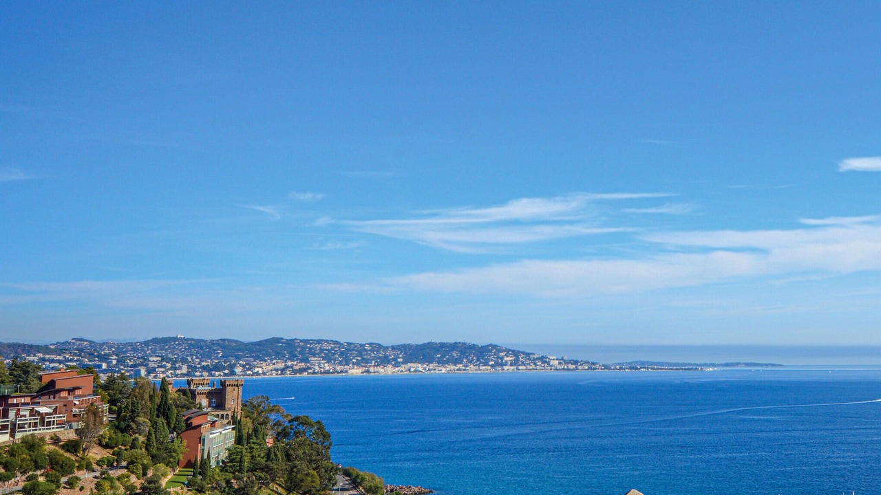 Photo of Bedroom in Theoule-sur-Mer