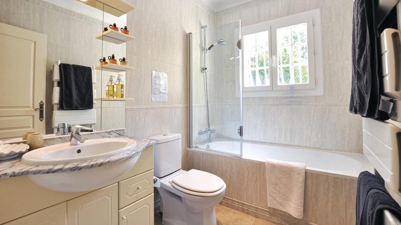 Photo of Bathroom in Montauroux