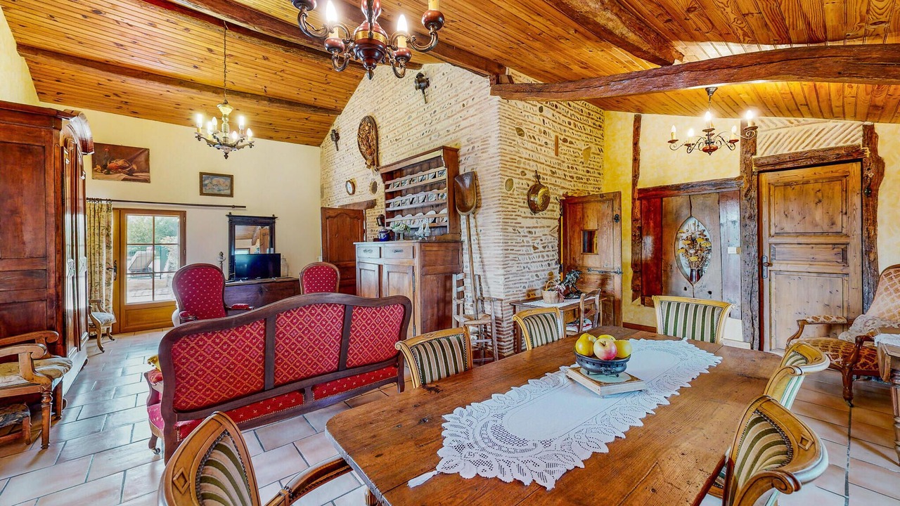 Photo of Bedroom in Saint-Pierre-d'Eyraud