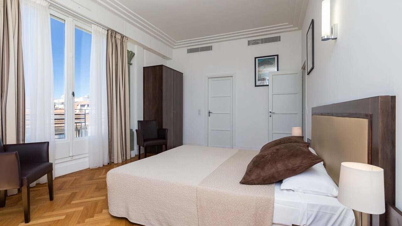 Photo of Bedroom in Les Baumettes
