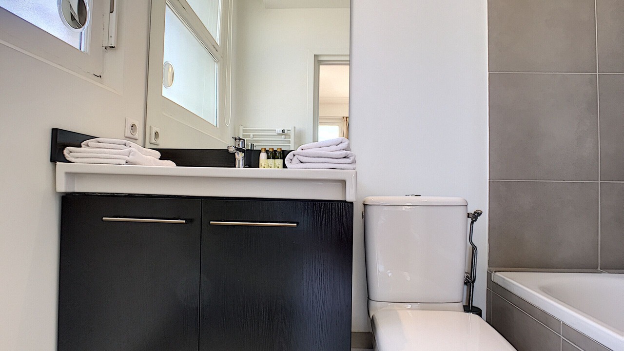 Photo of Bathroom in Les Baumettes