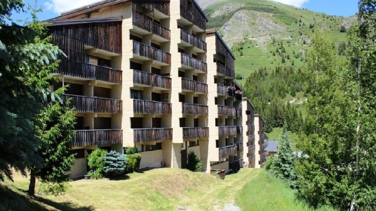 Photo of Outdoor in Auris