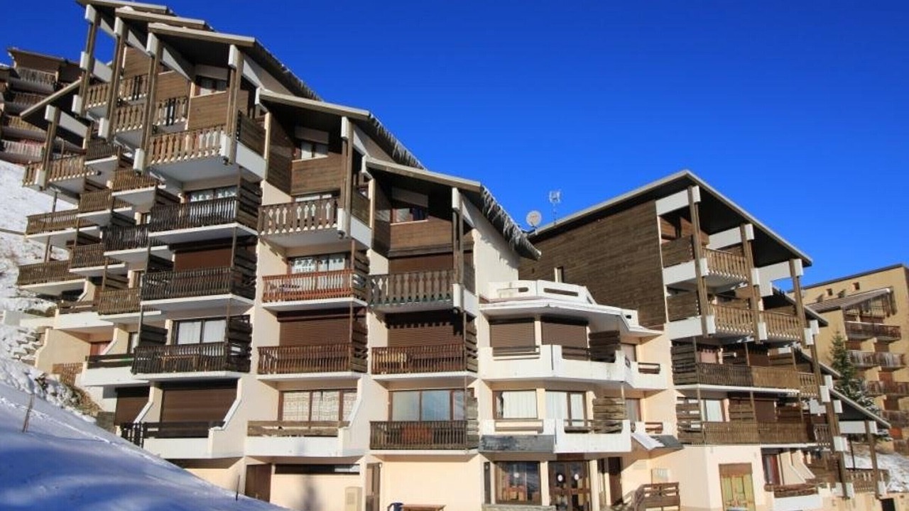 Photo of Outdoor in Auris