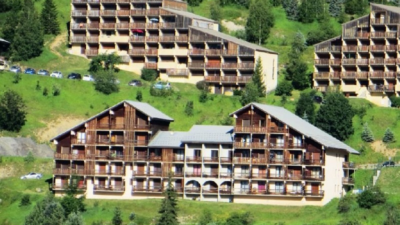 Photo of Outdoor in Auris
