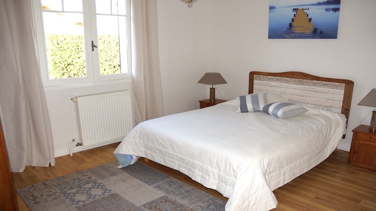 Photo of Bedroom in Gujan-Mestras