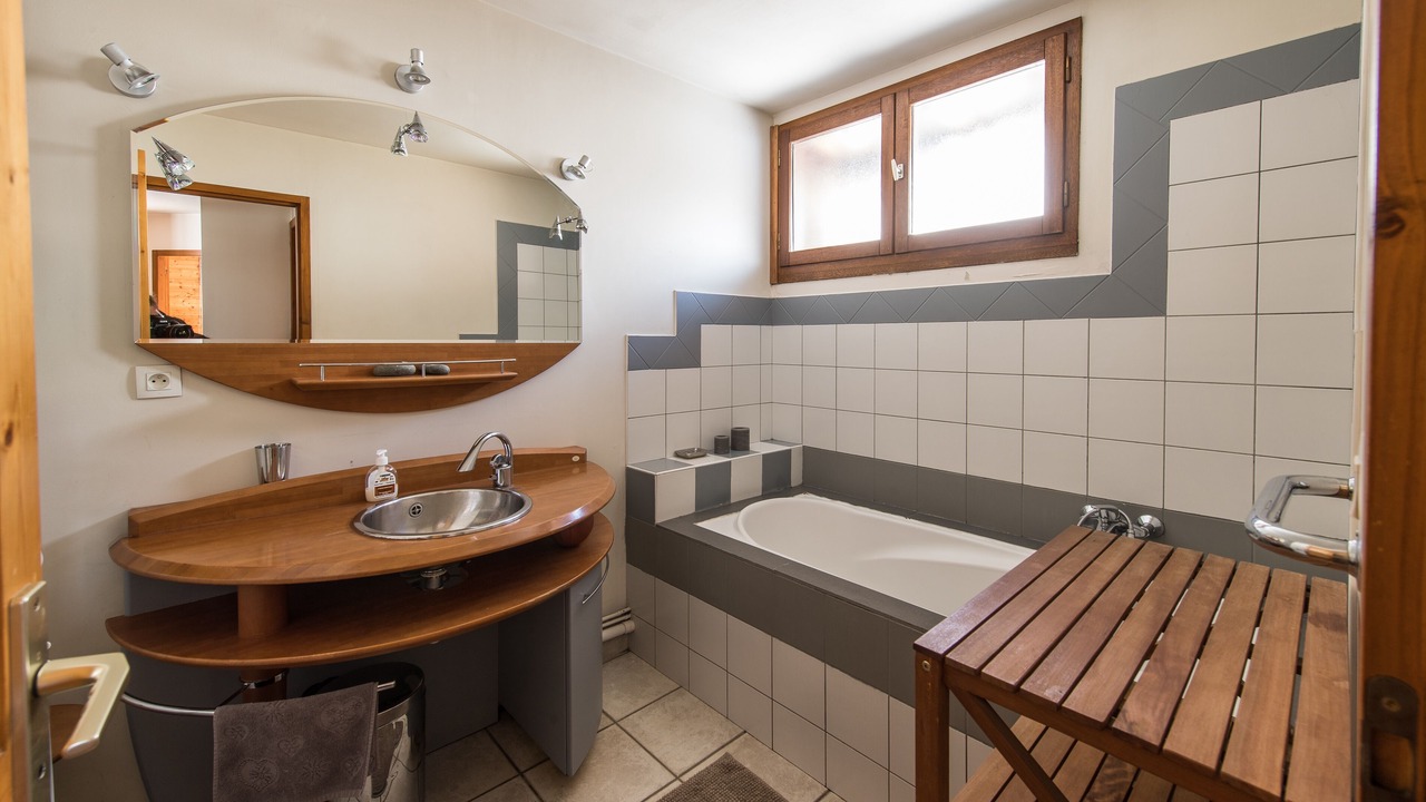 Photo of Bathroom in Albiez-Montrond